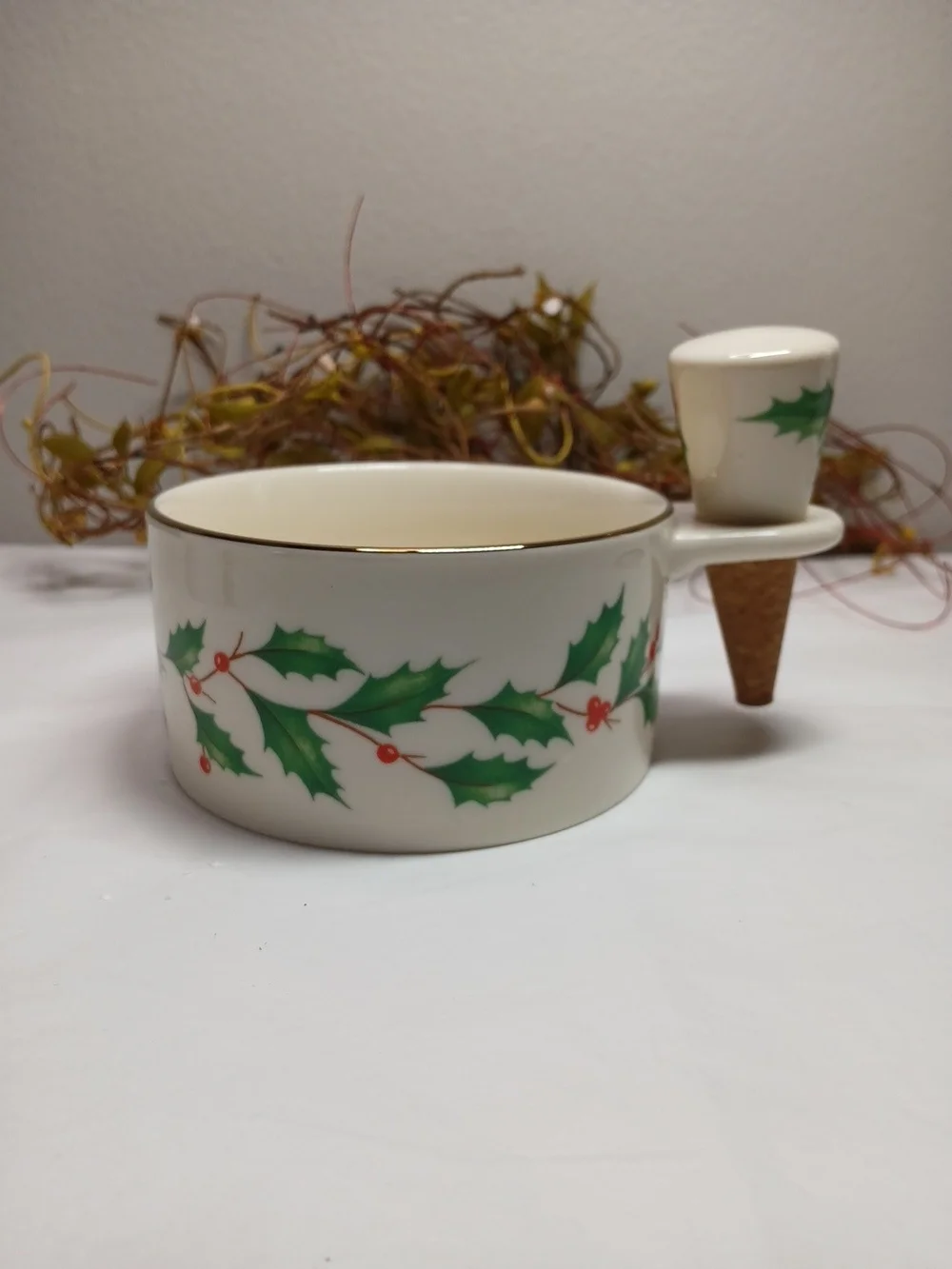 Lenox Cream, Green and Red Holiday Wine Coaster & Cork Stopper Set